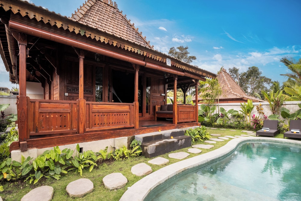 Embun Pagi Wooden Private Villas Ubud