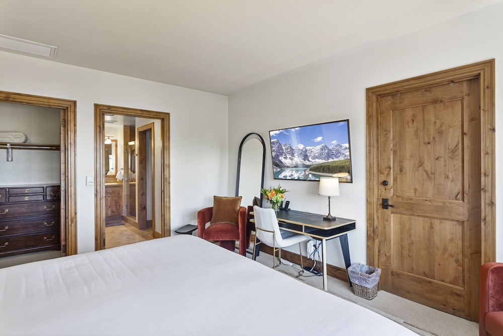 Shooting Star Lodge at Deer Valley Resort - Three Bedroom Deluxe Residence #201 3 Condo