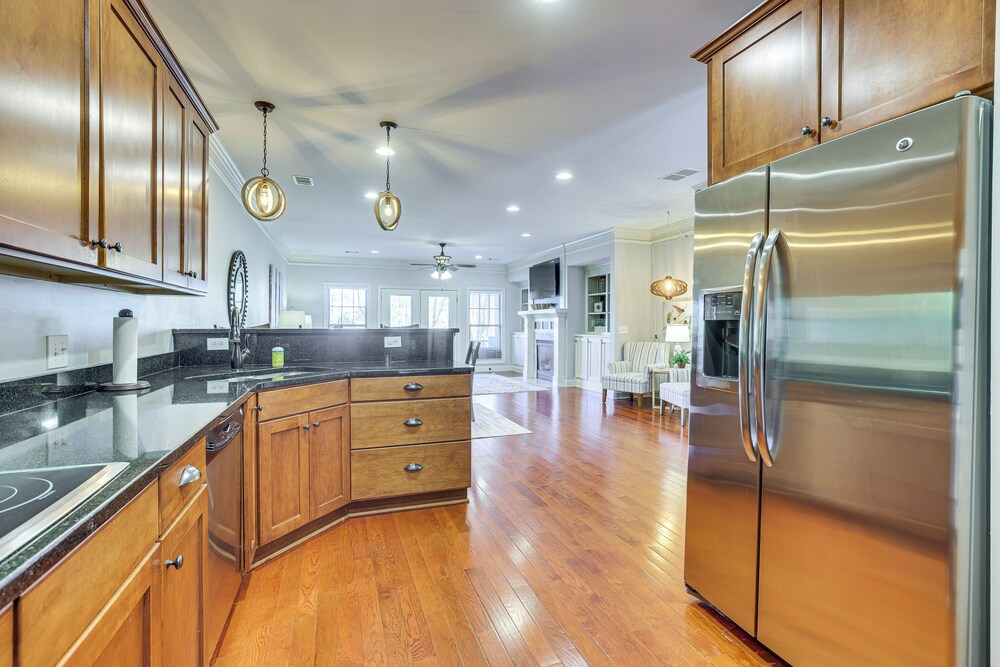 Private Patio, Decks: Waterfront Eatonton Townhome