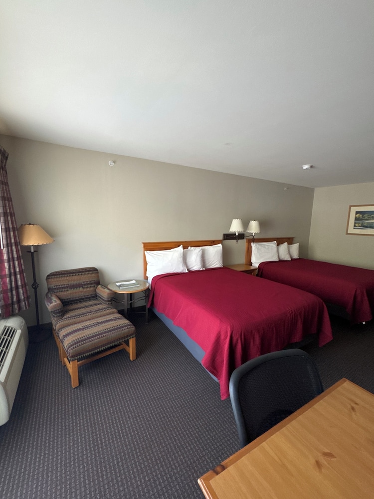 Salmon Rapids Lodge