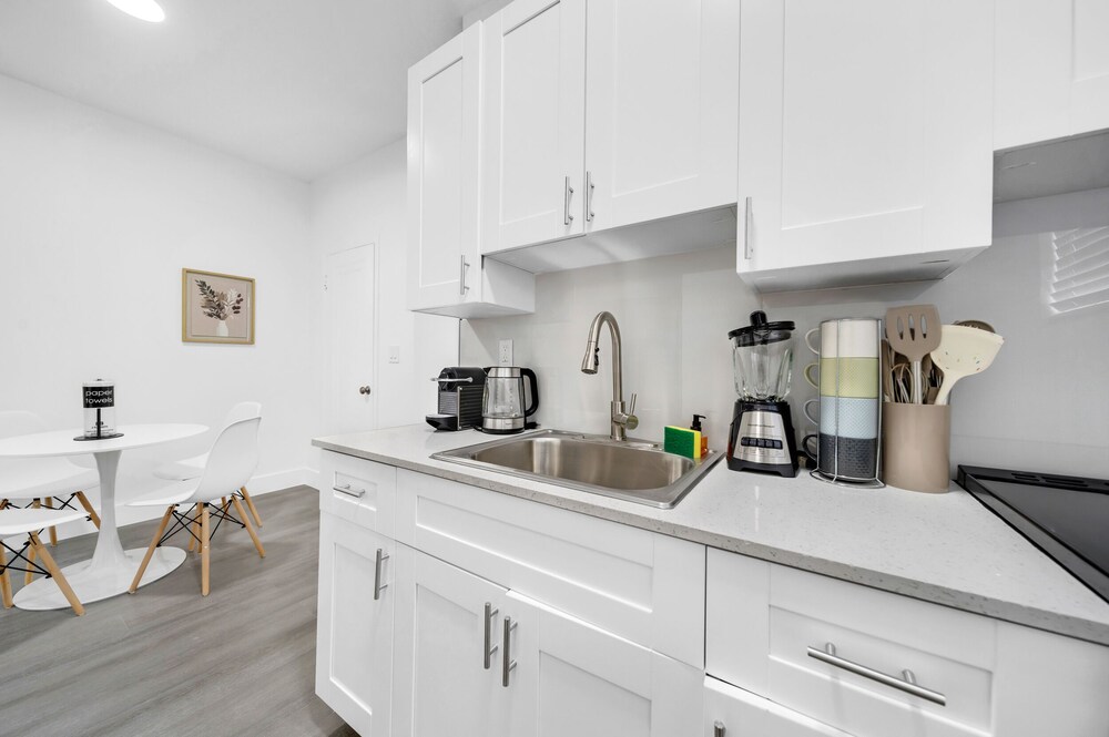 Historic 2 Bedroom Hidden Gem