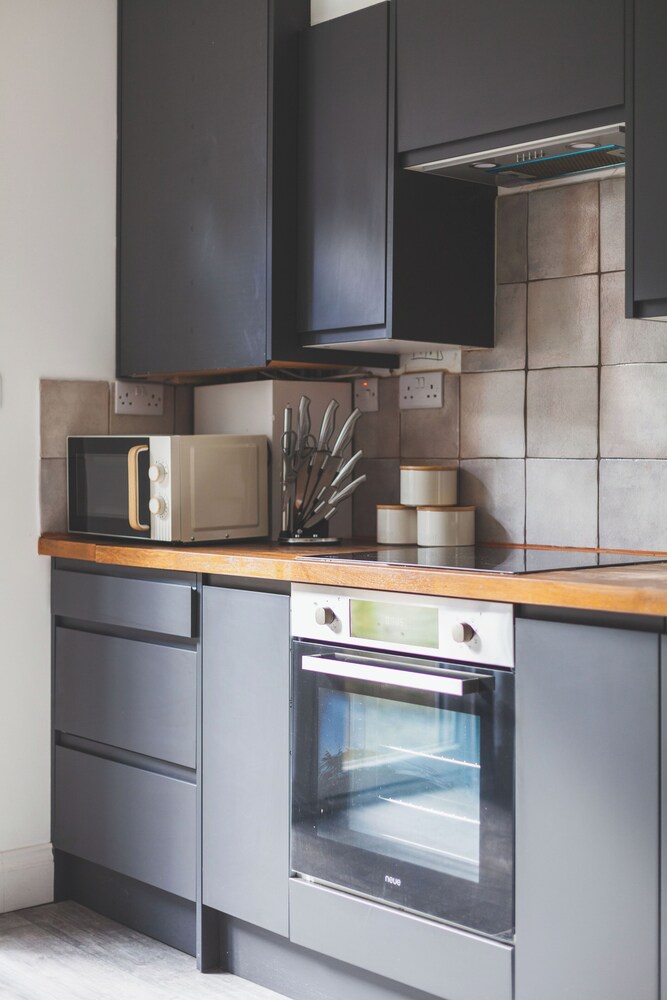 The Cricklewood Apartment