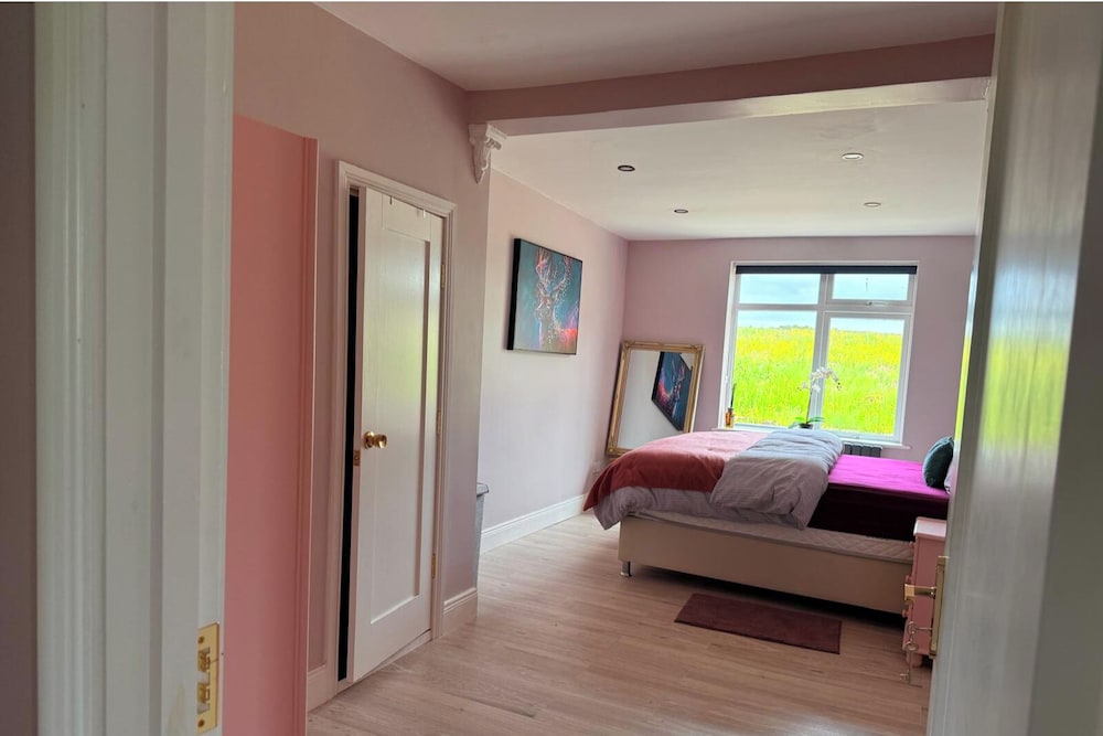 Cherry Chirp Cottage in County Fermanagha