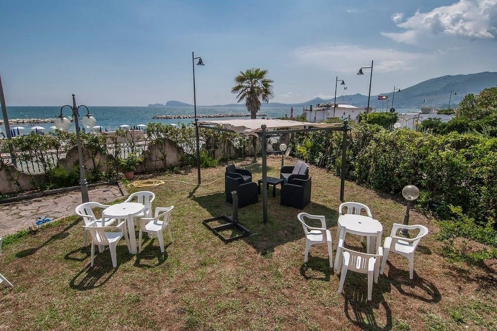 Hotel Tirreno