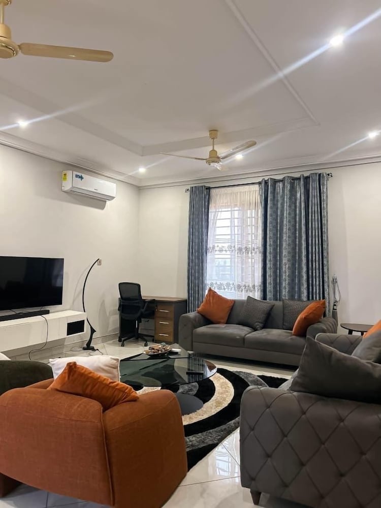 EROCK APARTMENT