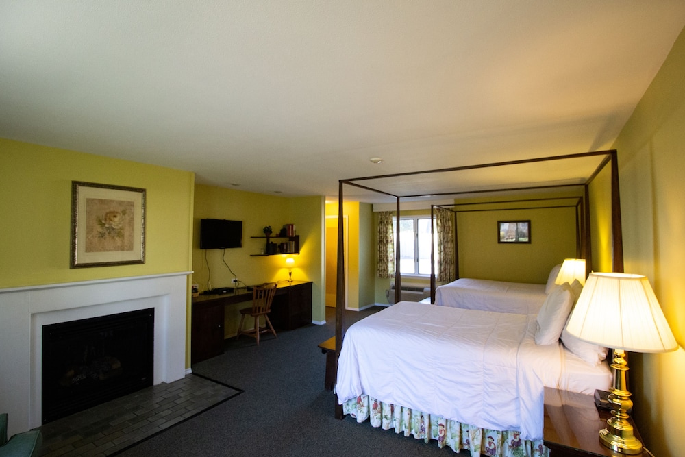 Delamater Inn