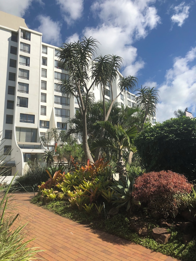 Studio Resort Apartment - Sleeps 2 - Beachside