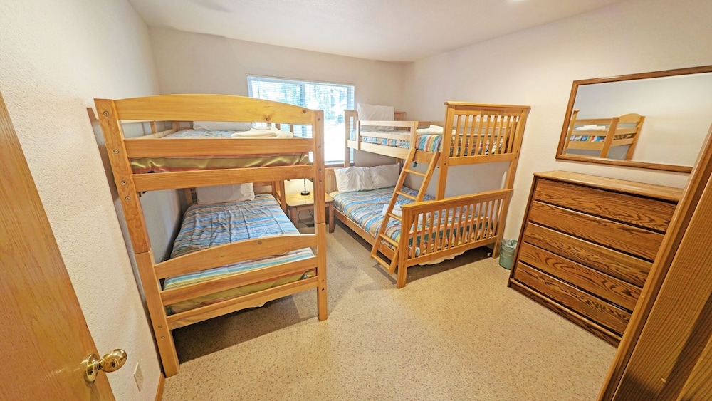 Mt Hood 13 4 Bedroom Home