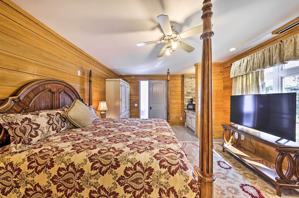 'the Vista' Retreat 30 Mi to Kansas City! - Property Image 43