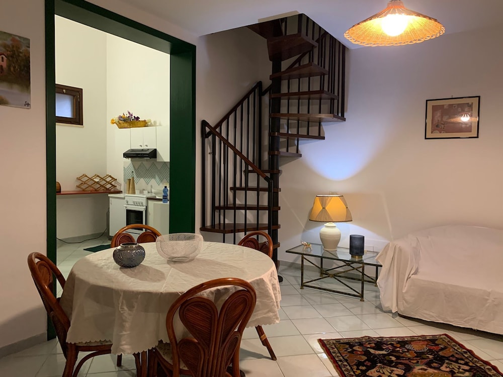 Castelvetrano Vacations - DURING HOME - Apartment in a farmhouse - Property Image 1