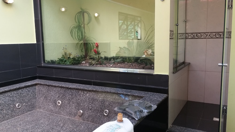 Motel dos Arcos