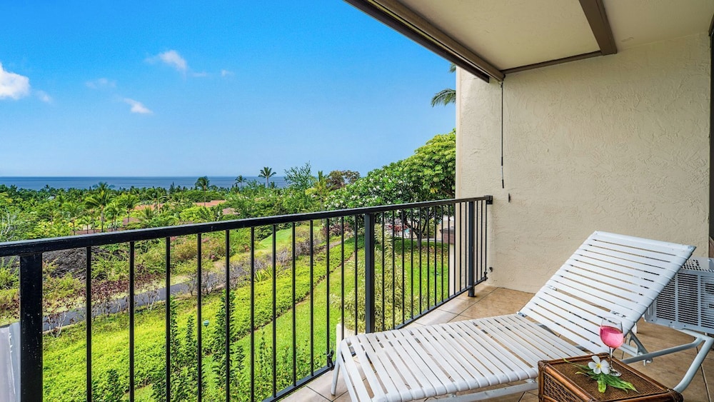 Great Ocean and Golf Course Views - No Stairs - Vrkcv
