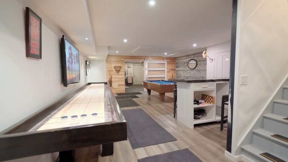 Carpathia West Estate