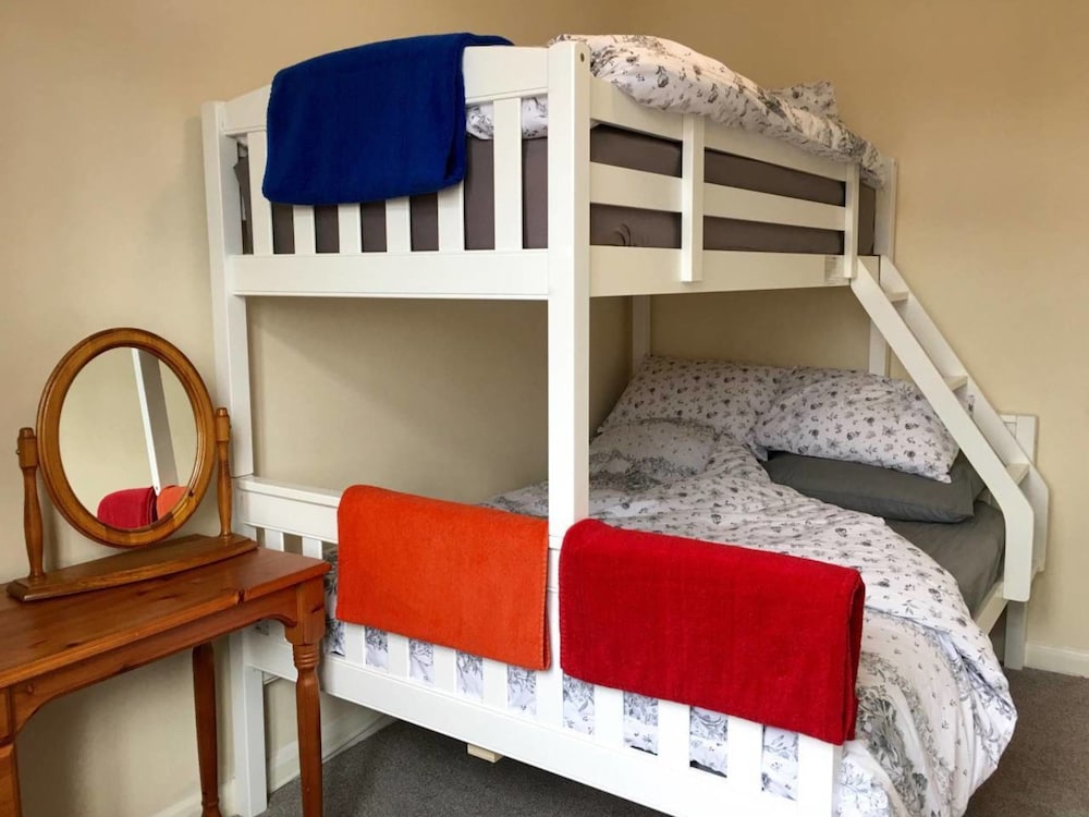 Castle View, Doxey, Stafford view 4