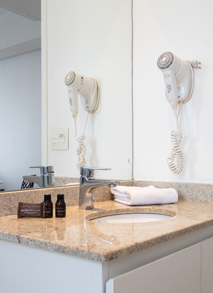 Setin Downtown Genebra by Viva - Apartamentos completos na Bela Vista com piscina
