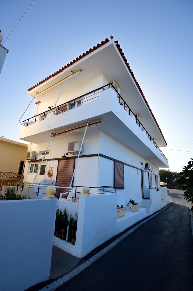 Koukounari 2 Rooms