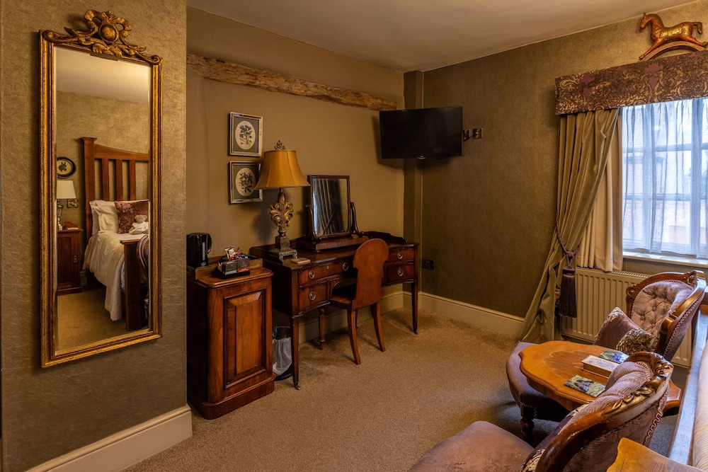 The Plough Inn