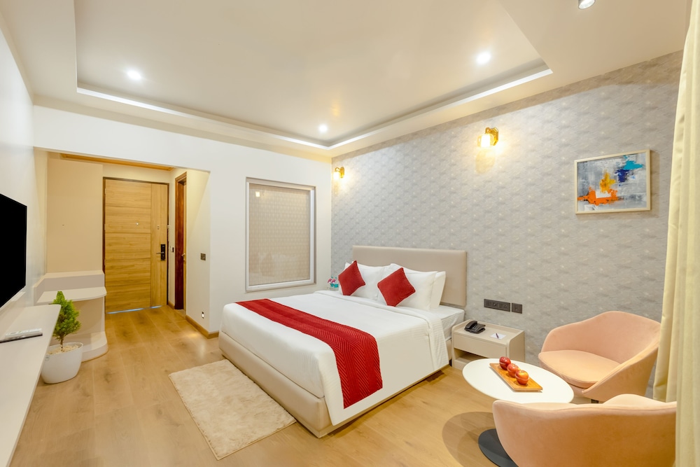 Sterling Ameris Kasauli