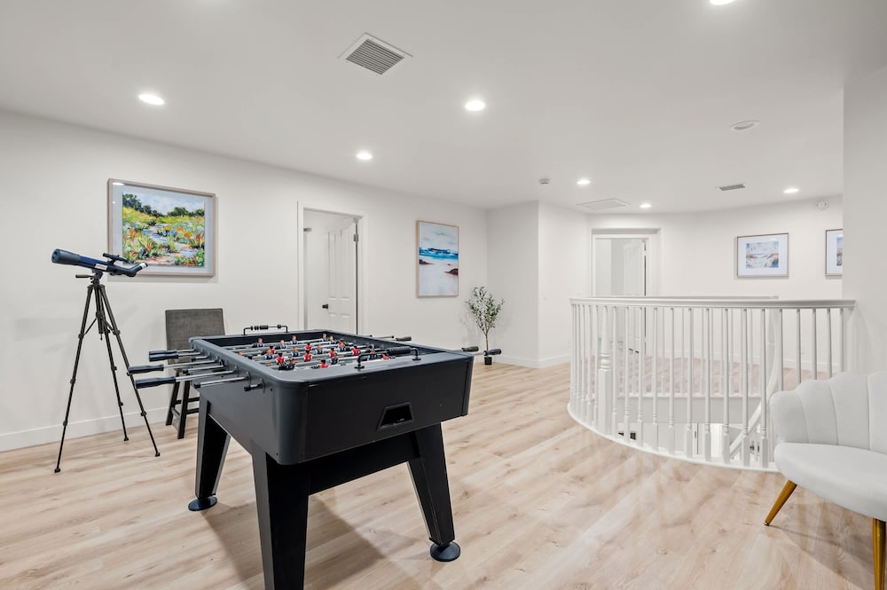 Resort-style Gated Coastal Retreat Pool Tennis