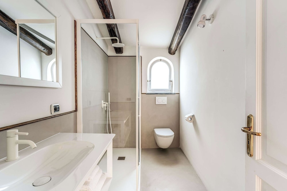 Giulia 3 Villa Apartment Shared Pool Sea Views
