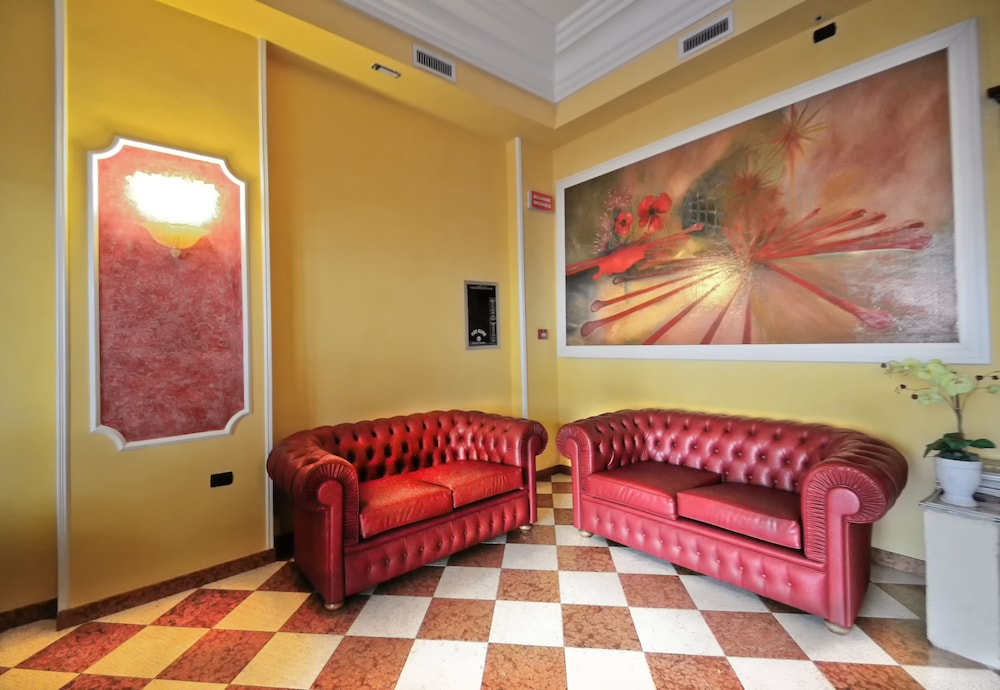 Hotel Tito Serranò