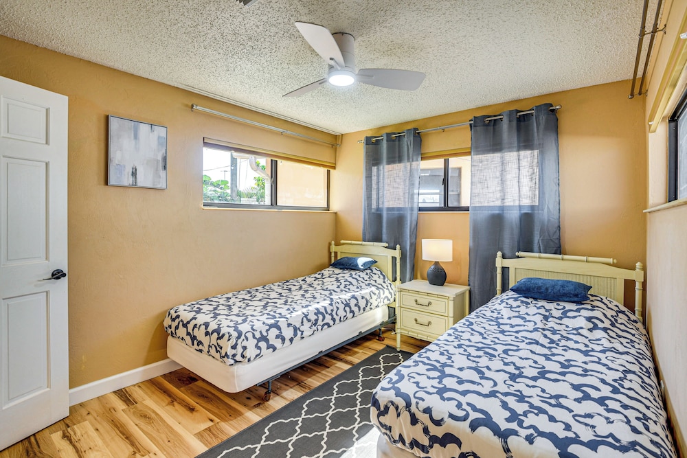 Steps to Sand! Ormond Beach Escape w/ Patio & BBQ