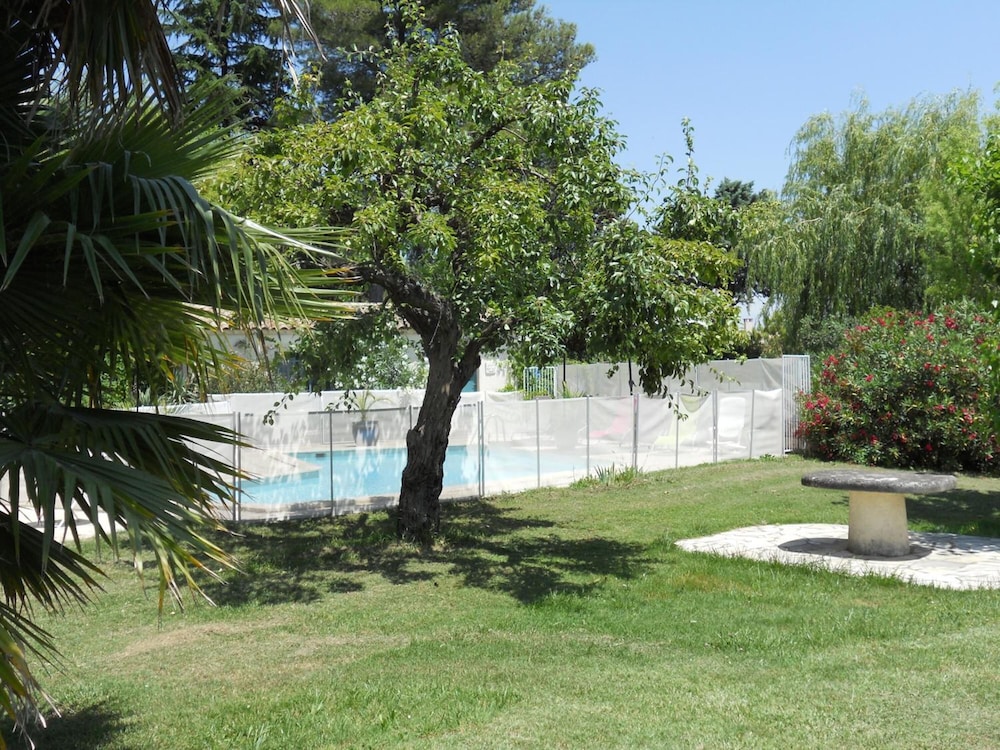 Photo 19