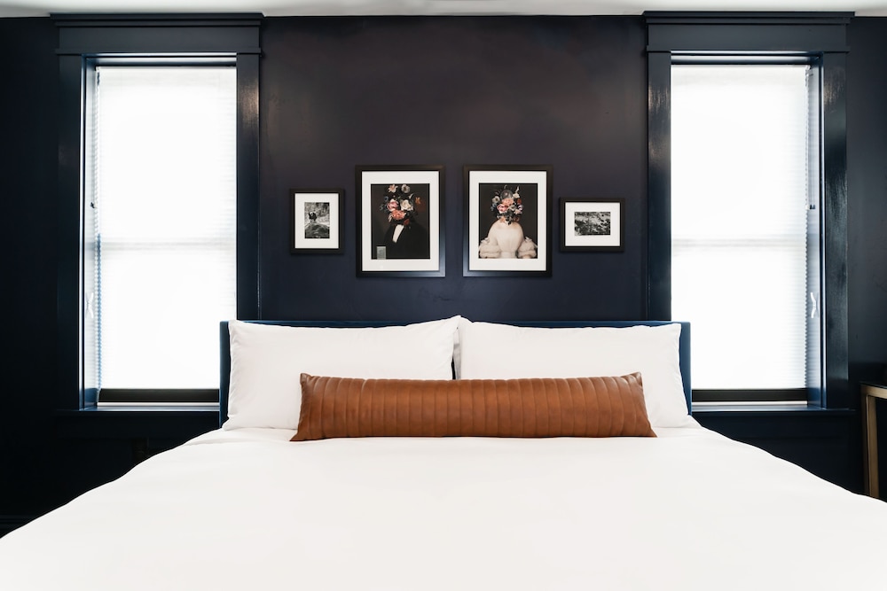 The Hotel Melrose