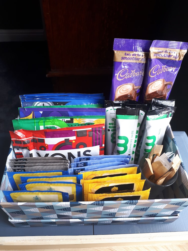 Devizes Vacations - The Green Parrot - Property Image 13