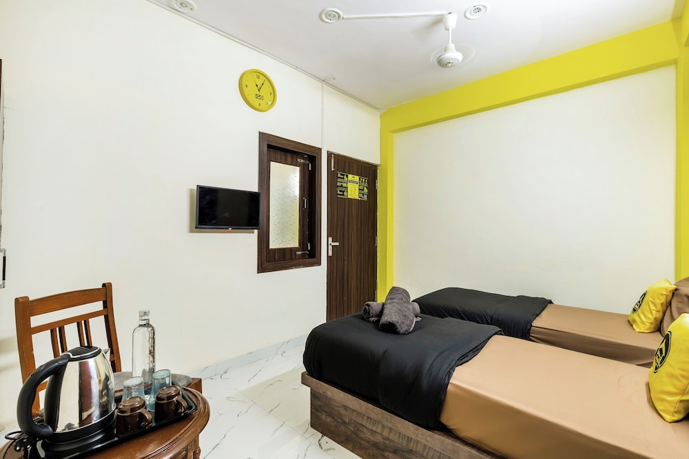 The Hosteller Agra