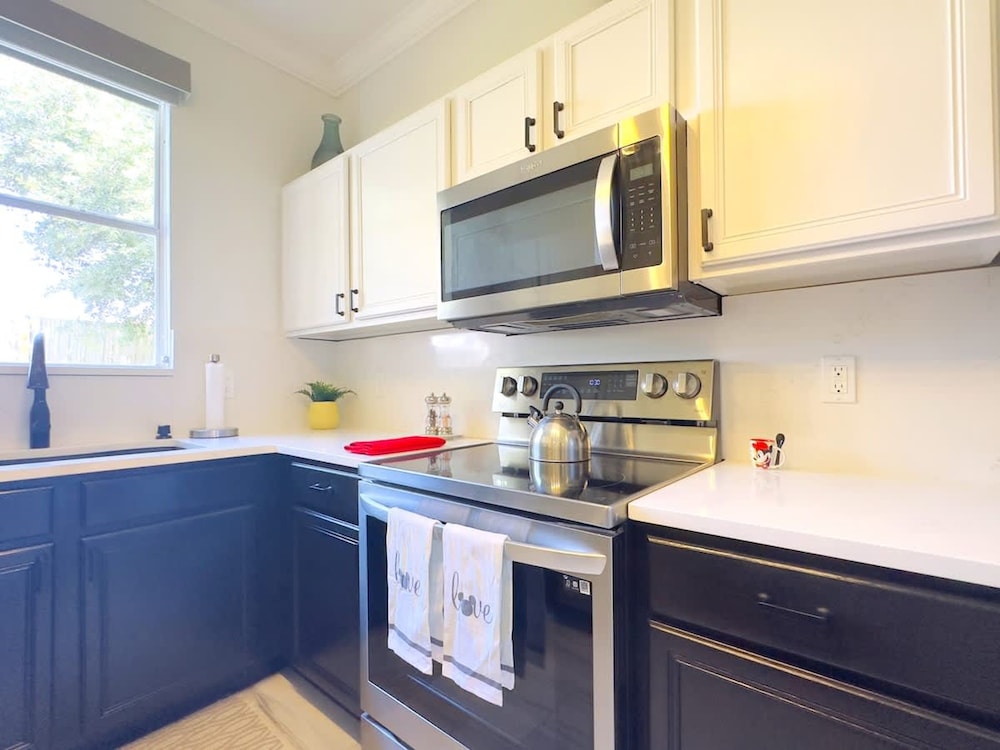 Modern 4BR Home in Regal Palms Resort Near Disney