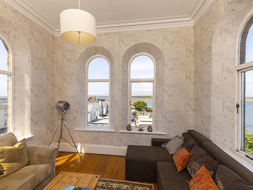 Roa Island House