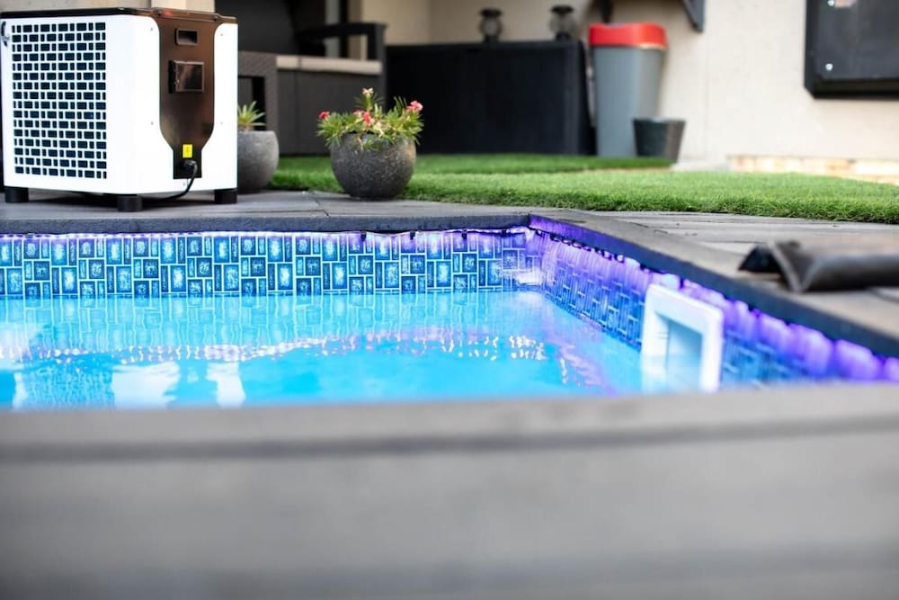 Luxurious Self-catering Apartment in Benoni With Private Entrance