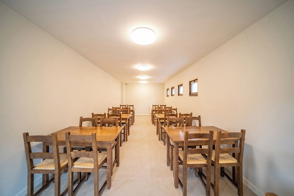 Aran Hostel