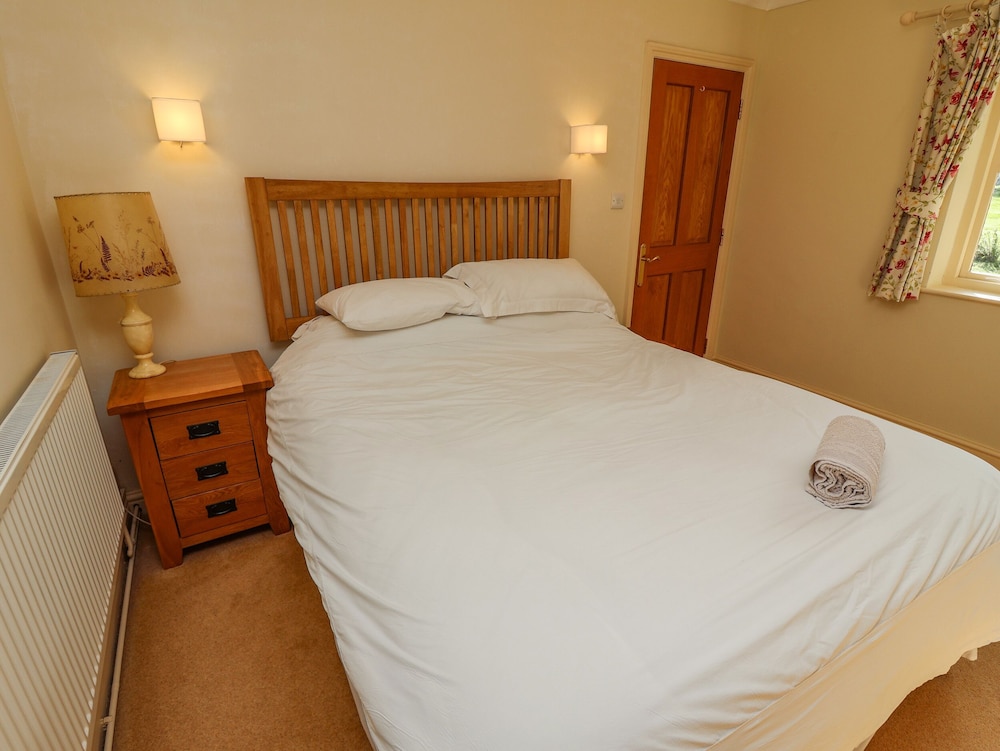 Hill Top Cottage view 5