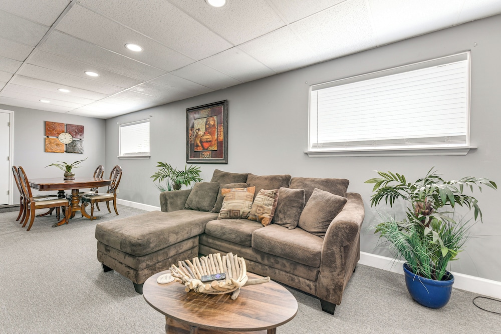 Walk to Lake: Fishing Retreat in Wewahitchka