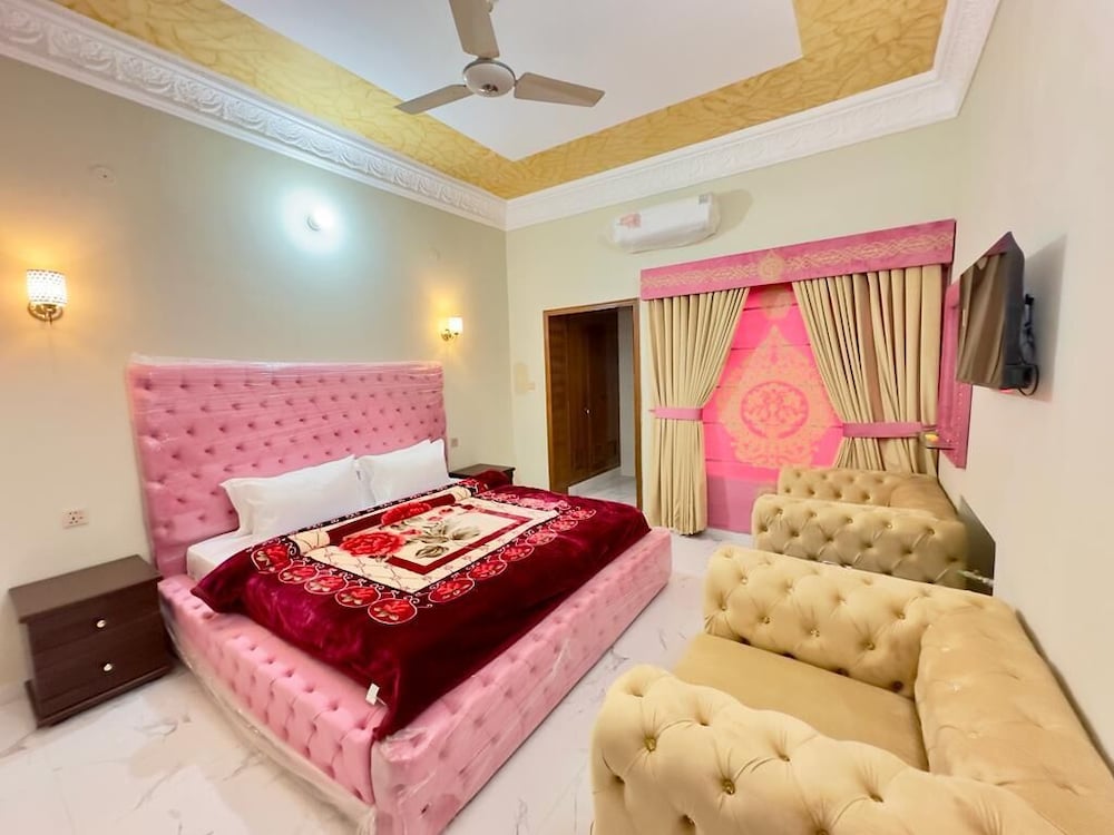 Decent Family Guest House