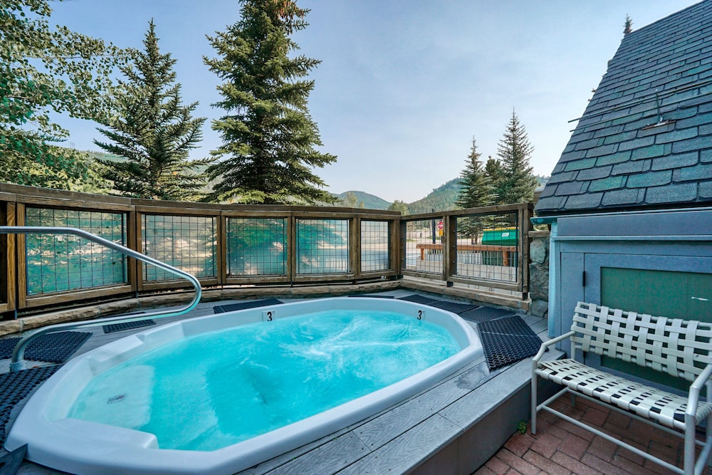Buffalo Lodge 3 Bed 3 Bath
