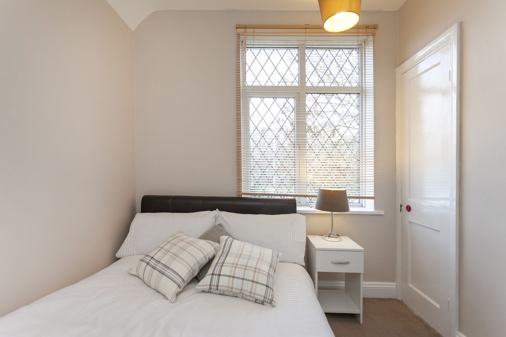 Astley 3 bedroom house