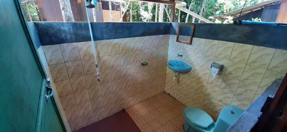 Maratua Guesthouse view 4