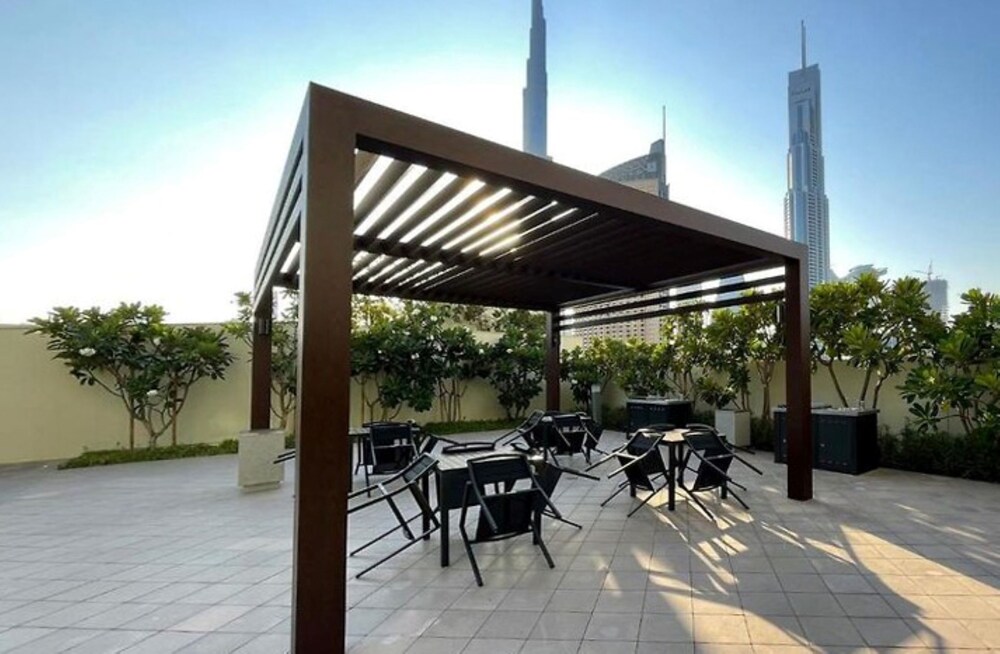 Lavish 2BR in Downtown Views Close to Dubai Mall Burj Khalifa