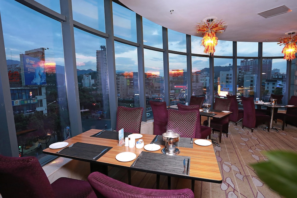 Ramada Longyan