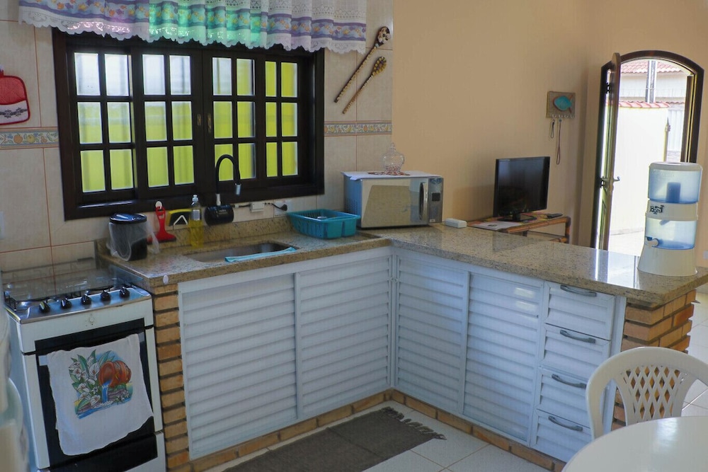 Casa com Wifi e Churrasq a 500m da Praia de Suar o
