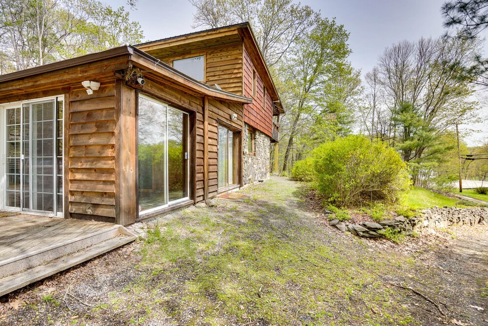 New York Vacation Rental w/ Large Deck! view 4