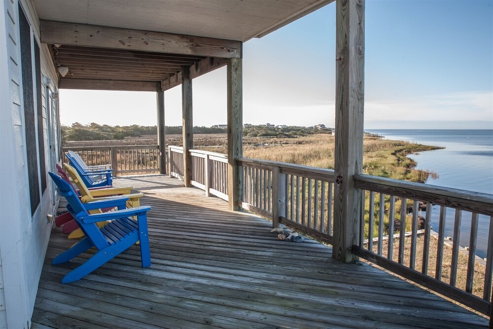 Skate Away 3 Bedroom Cottage by RedAwning