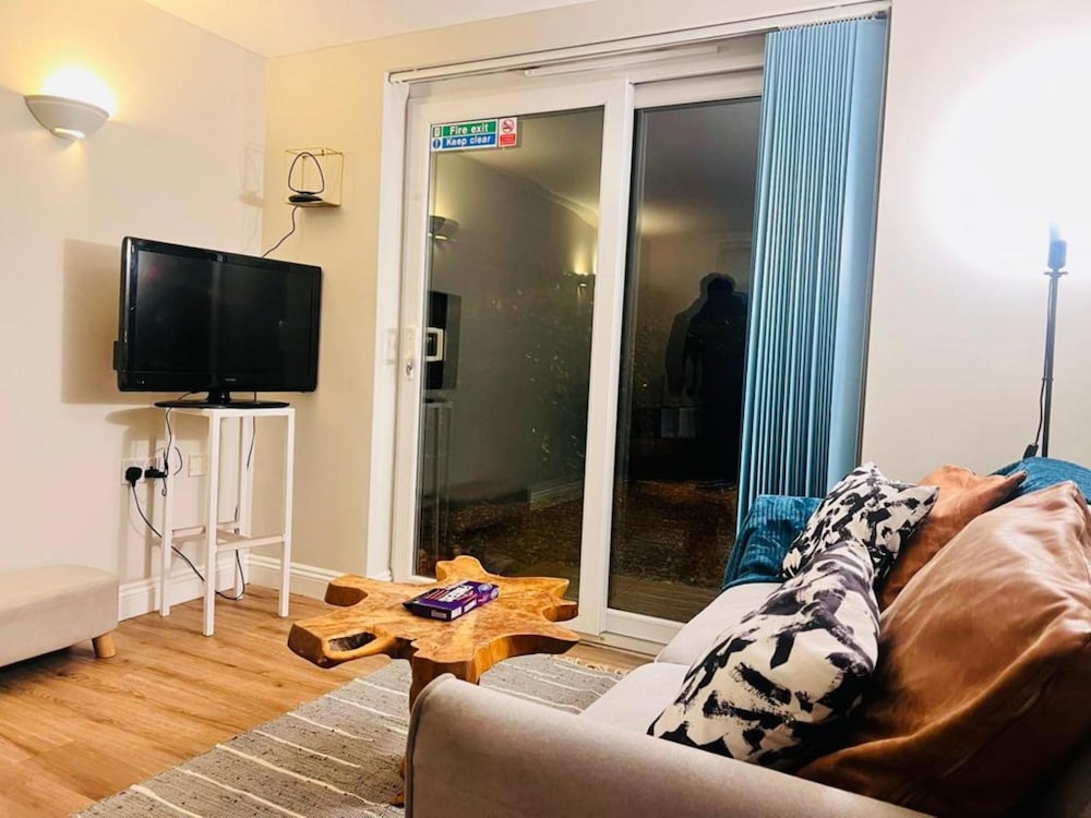 Lolite Apartment in Cambridge view 3