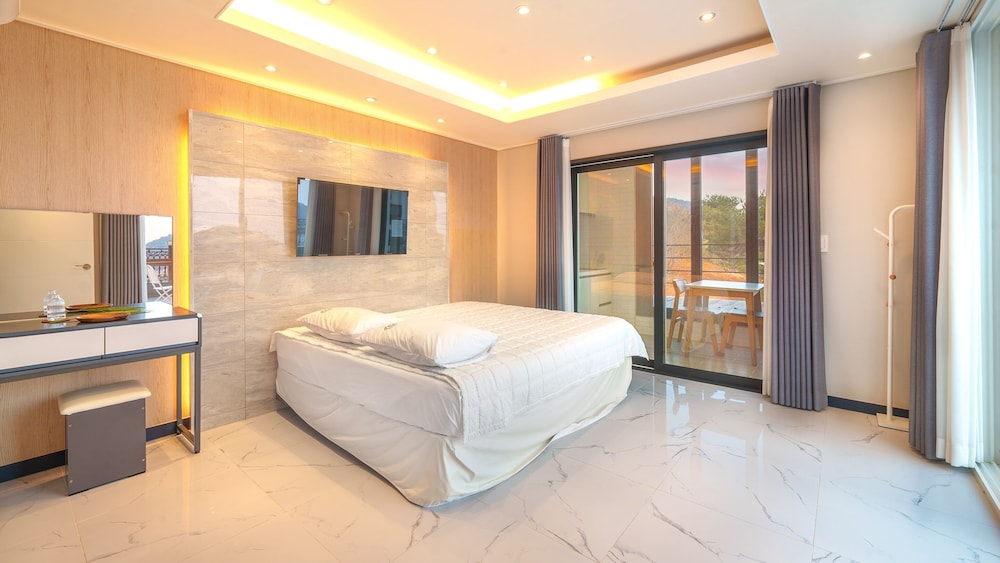 Namhae Onview Pension