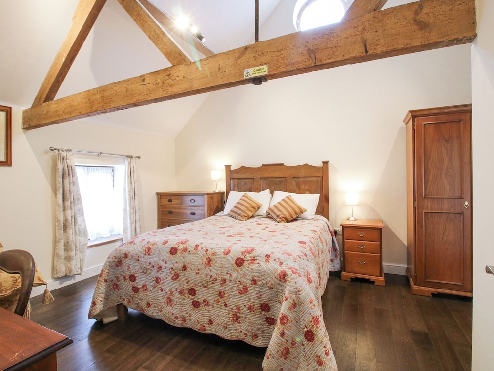 Millstone Cottages - Breidden View
