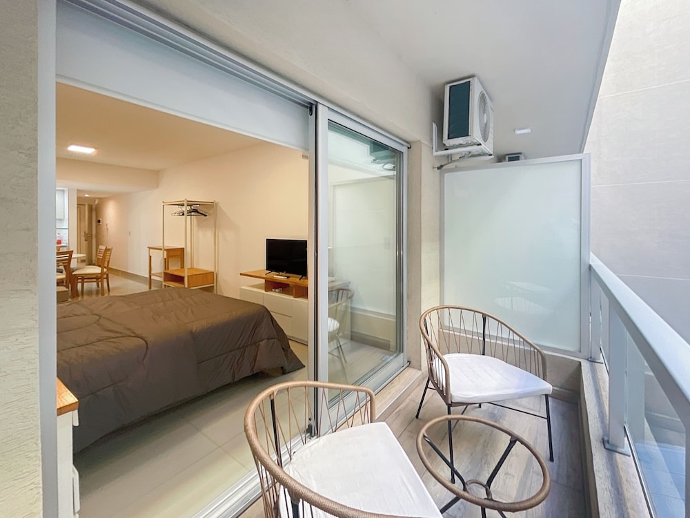 Ayres Suites Moreno