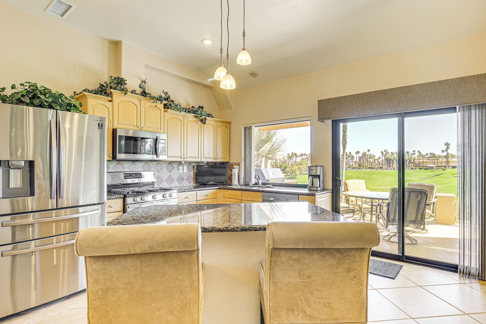 Community Pools & Golf Views: Palm Desert Condo!